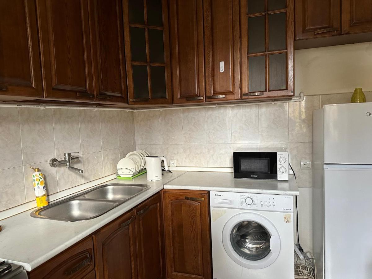 Apartment In The Center Of Erevan Екстериор снимка