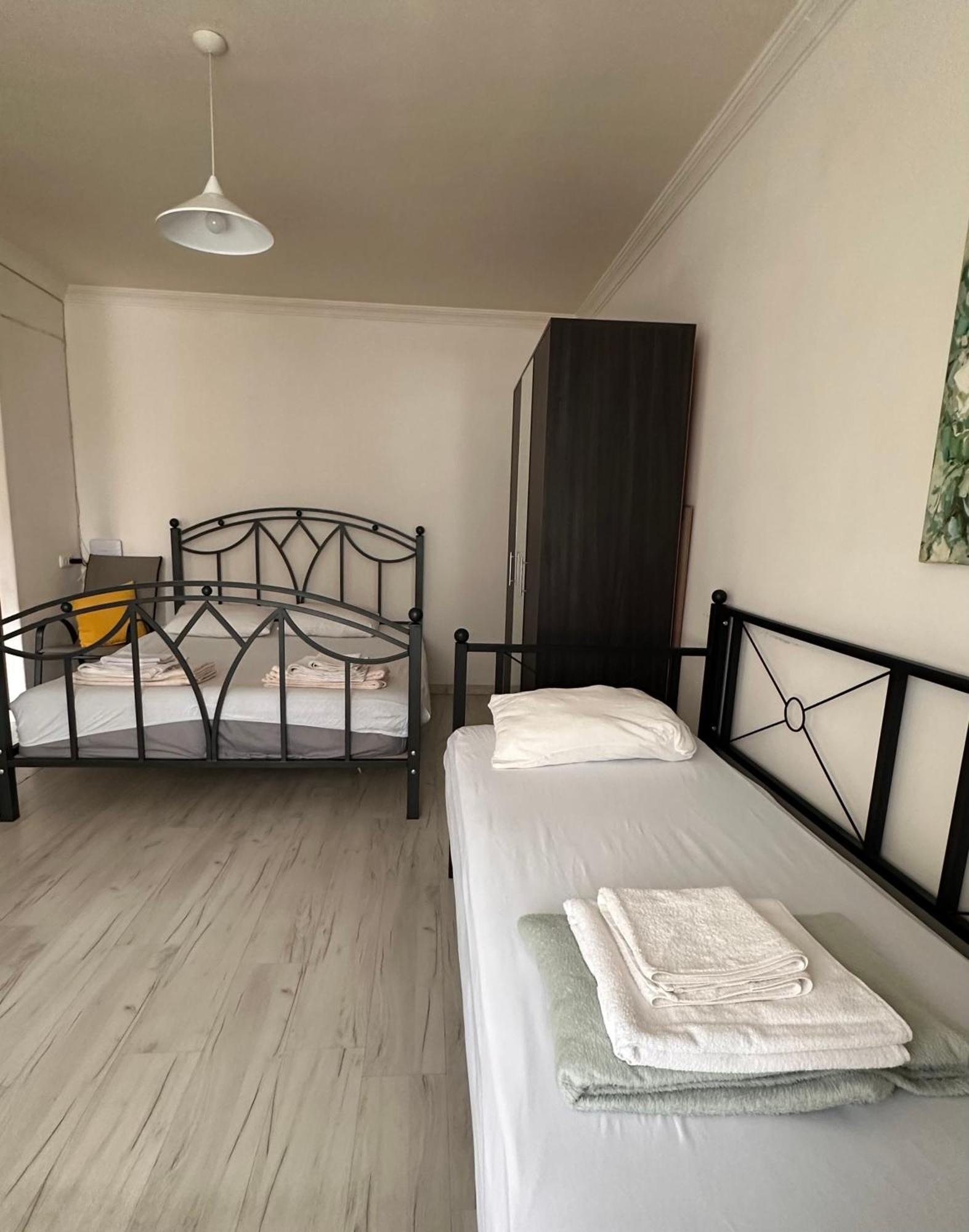 Apartment In The Center Of Erevan Екстериор снимка