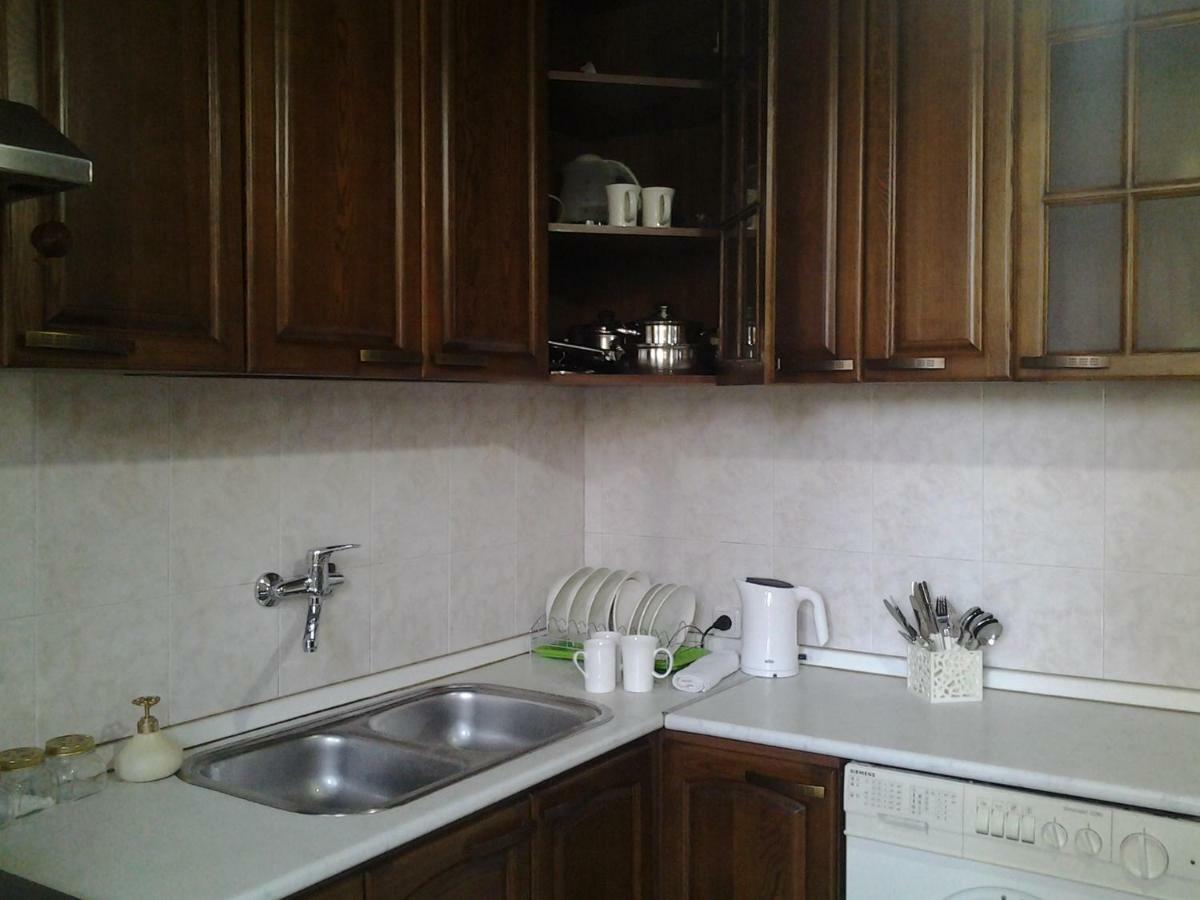 Apartment In The Center Of Erevan Екстериор снимка